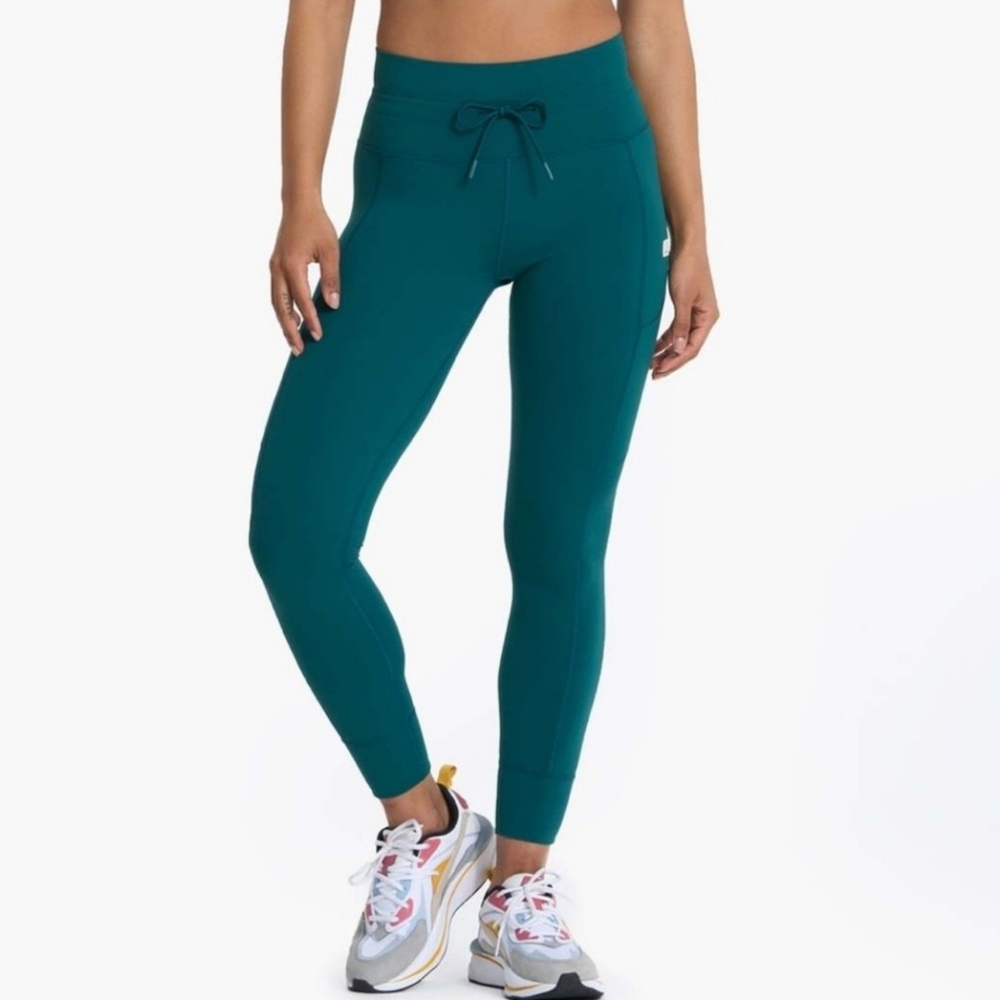 Vuori Emerald Green Tie Waist Daily Leggings